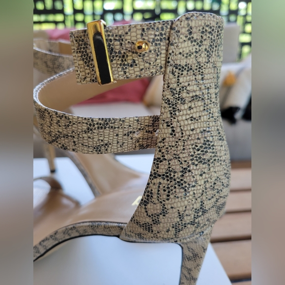 ANN TAYLOR Alaina Sandals, Lizard embossed leather - Picture 9 of 13